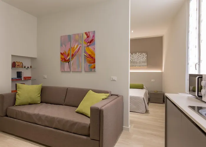 Casa Colibri Nel Cuore Della Citta By Reasy&busy